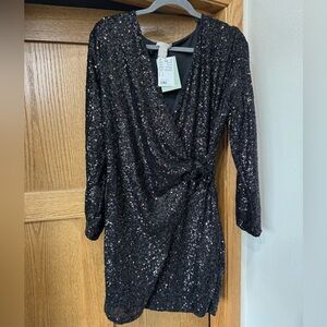NWT Women’s H&M Sequin Wrap Dress